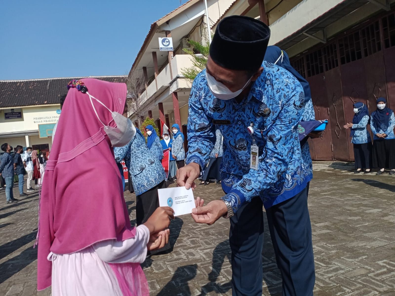 Cara SMKN 1 Sayung Peringati Hari Kemerdekaan Republik Indonesia