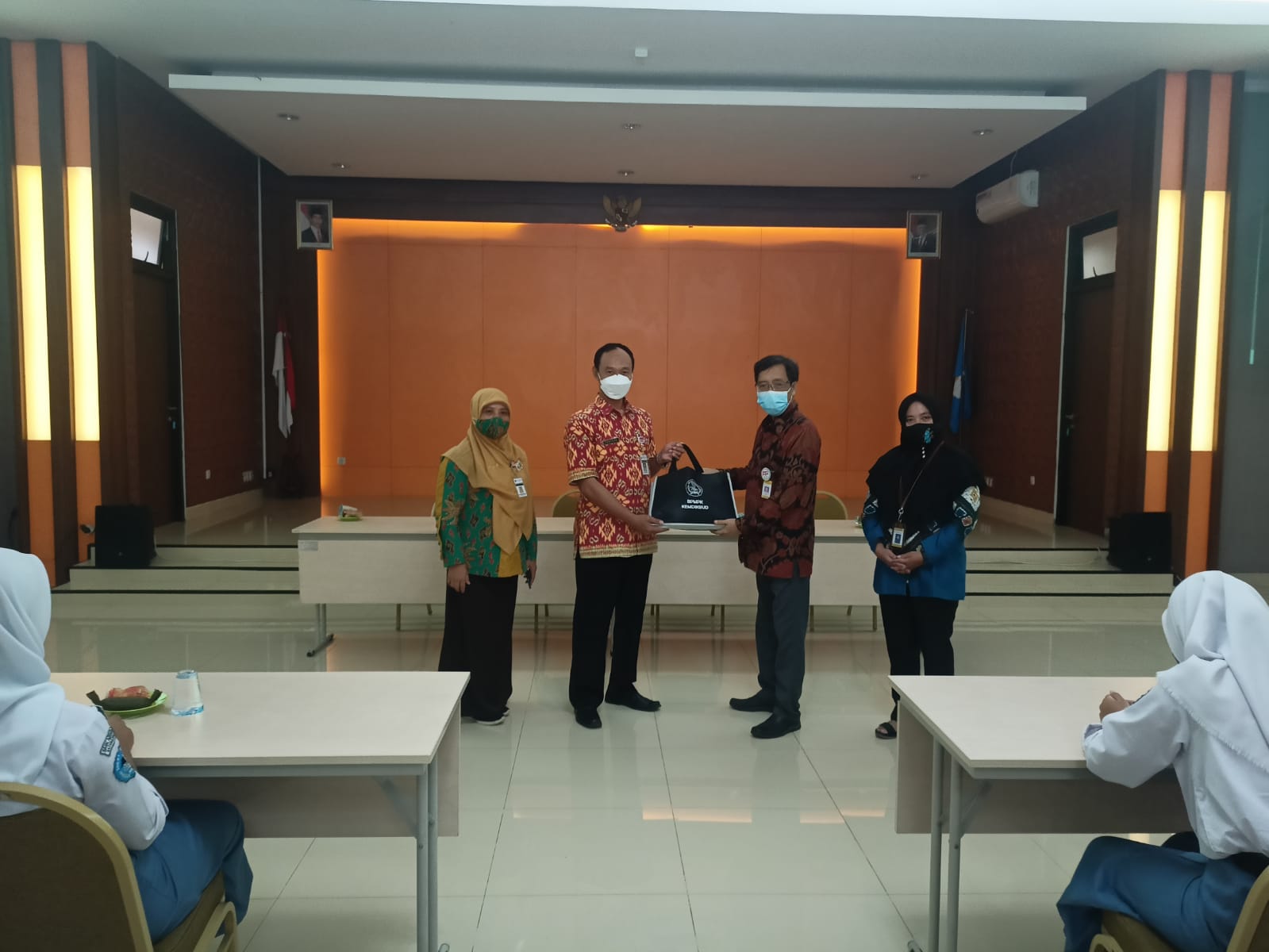 Meningkatkan Kreatifitas Siswa RPL dalam Mengembangkan Media Pembelajaran yang Menarik bersama BPMPK