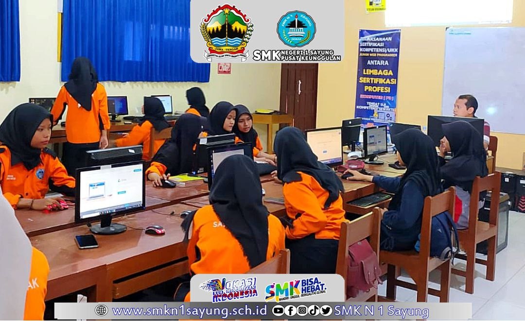 Industri Mengajar Program Keahlian Pengembangan Perangkat Lunak dan Gim