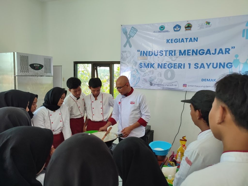 Industri Mengajar